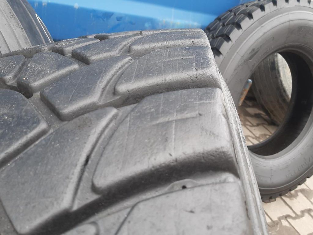 Opona używana ciężarowa 315/70R22.5 SEMPERIT RUNNER 700zł C2449