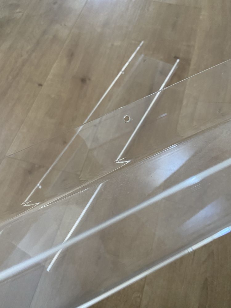 Prateleiras transparentes