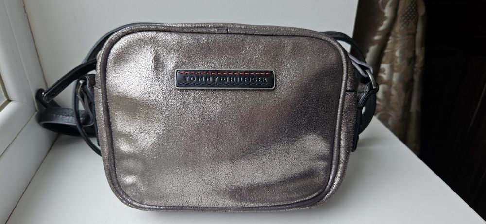 Сумка крос-боді Tommy Hilfiger шкіряна