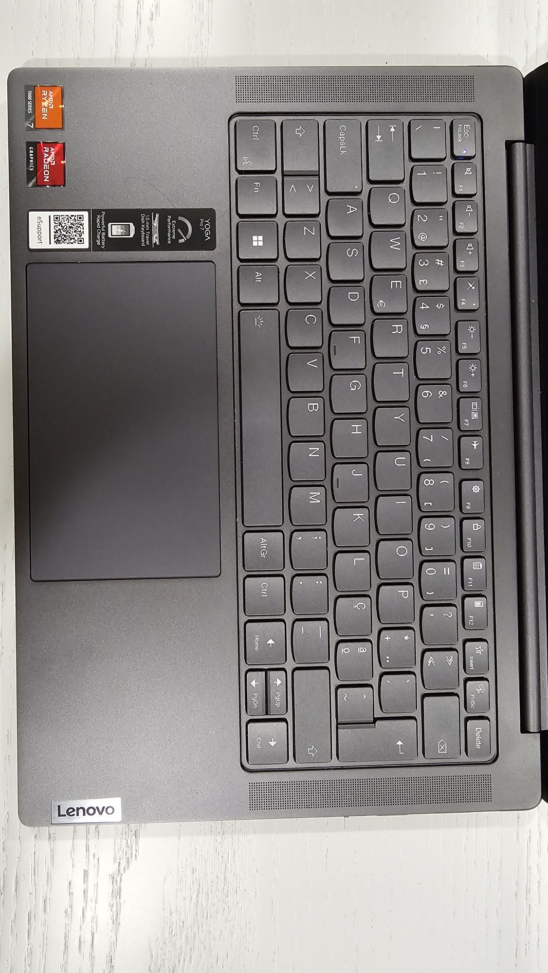 Lenovo Yoga Pro 7 14.5"  Ryzen 7 + 32Gb