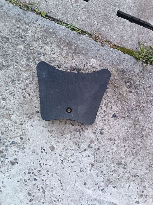 Klapka,zaślepka akumulatora Yamaha majesty 125