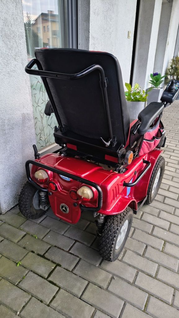 Wózek inwalidzki elektryczny Invacare G40