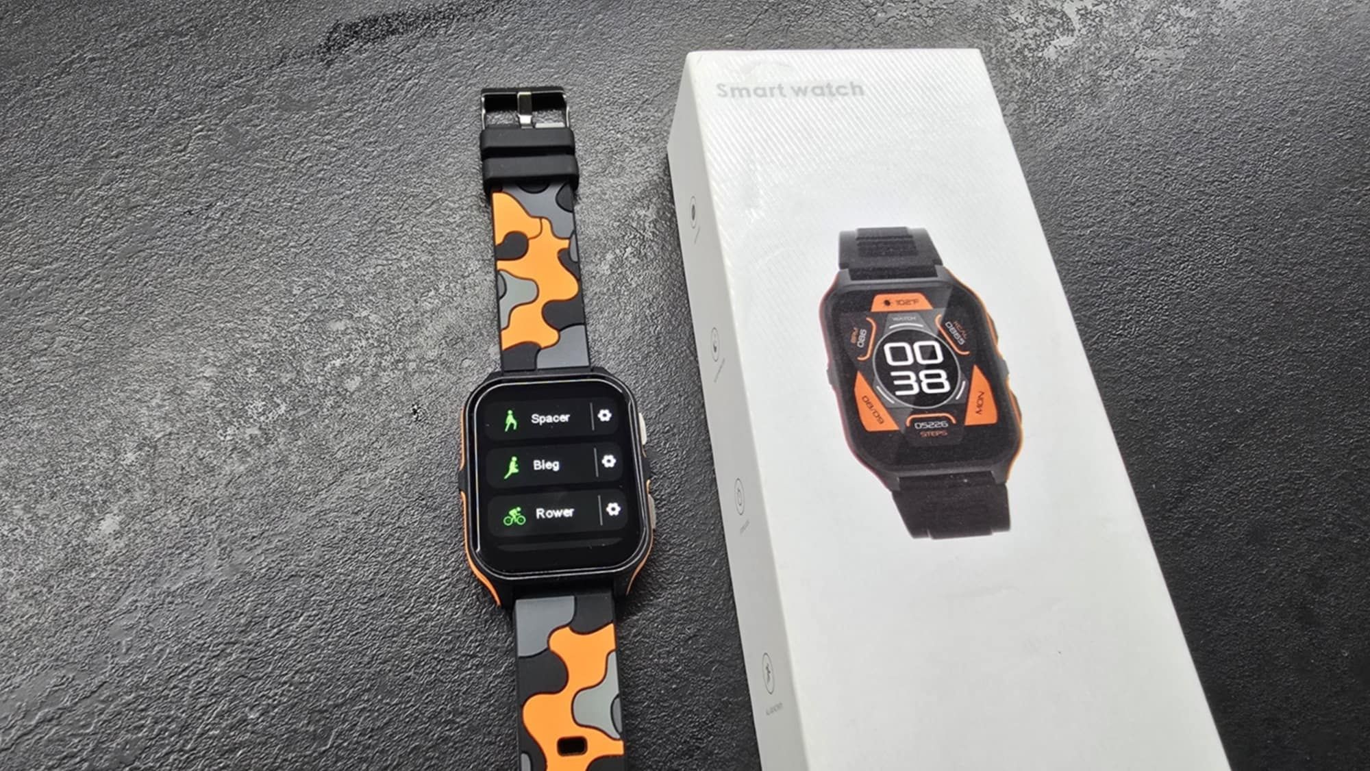 Nowy smartwatch męski
