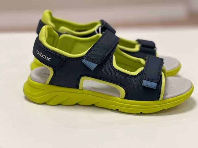 Сандалі Geox Airadyum, 36 євро