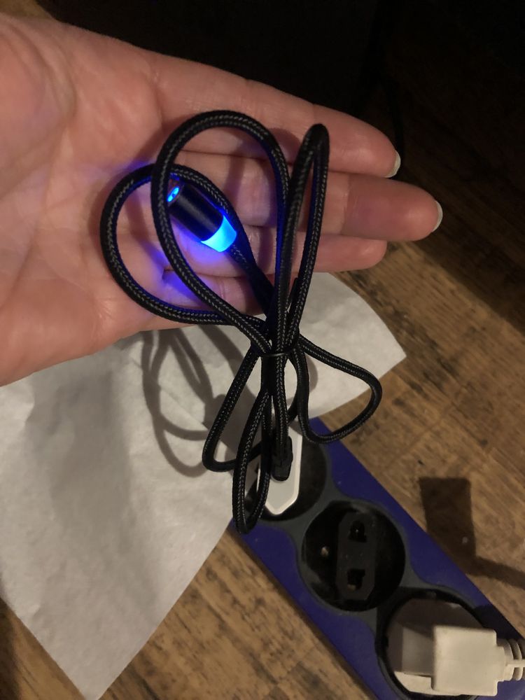 Ładowarka kabel magnetyczny LED lightning do Apple iPhone nowy