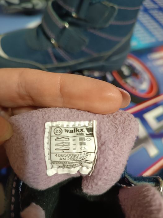 Ботинки Деми для девочки 25 р , стелька 16.5 см