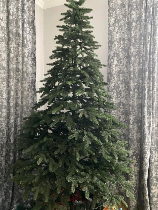Ялинка лита висотою 1.80