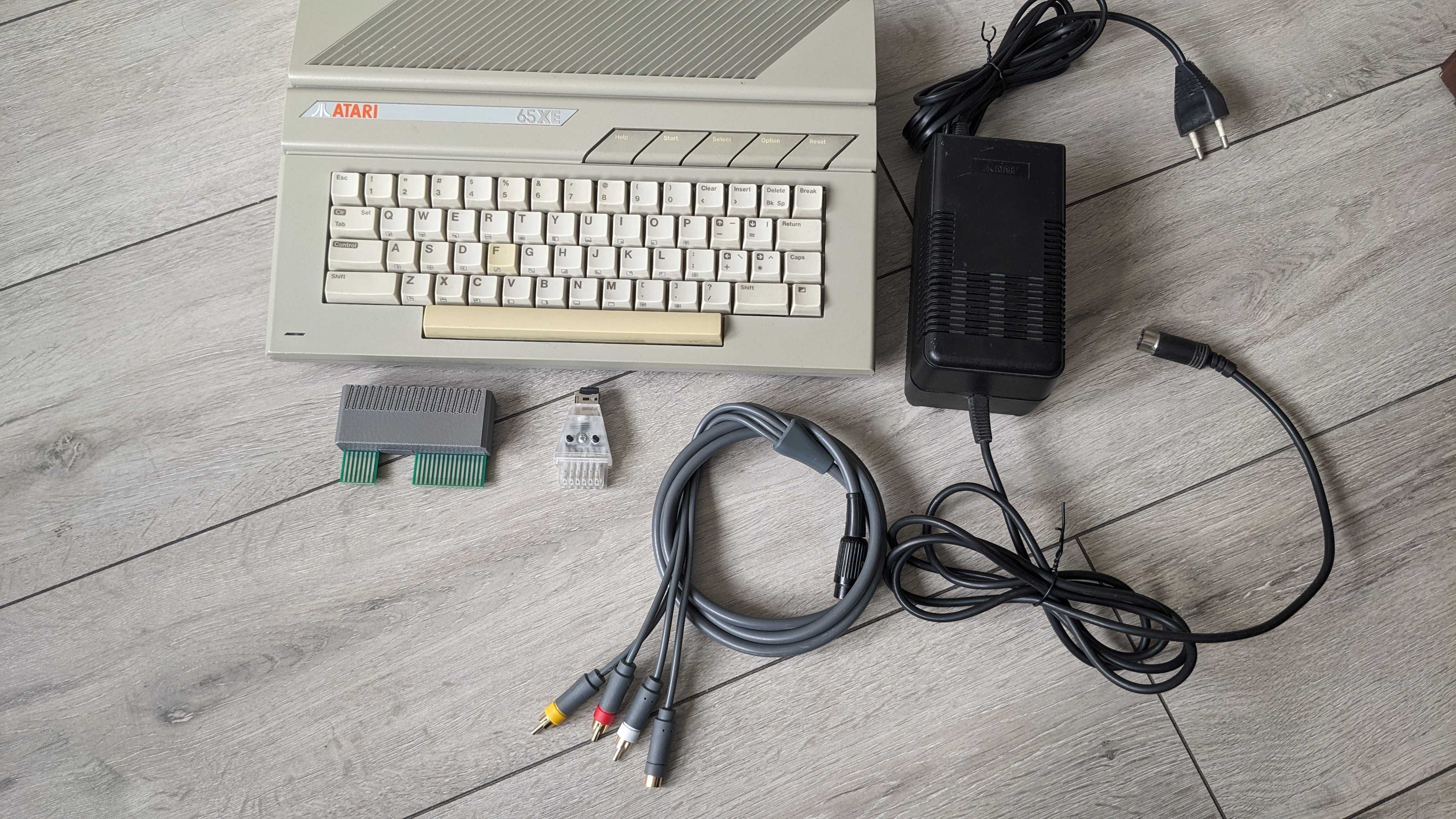 Atari 65XE, pamięć 512 KB, SDRIVE mini
