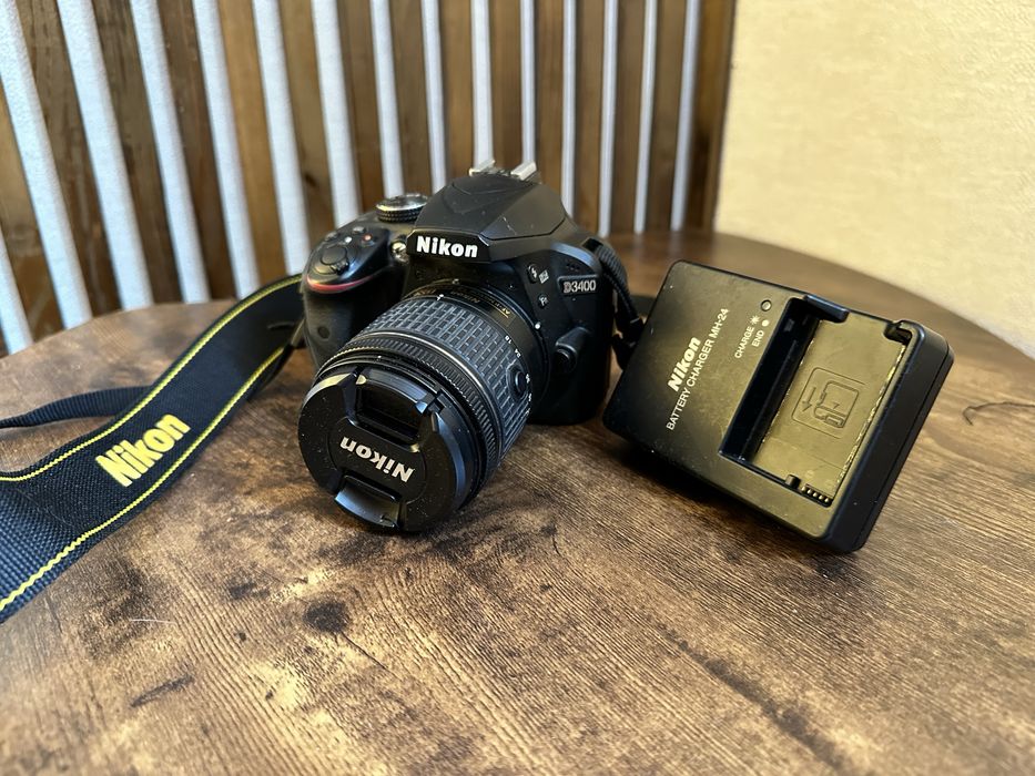 Фотоапарат Nikon D3400