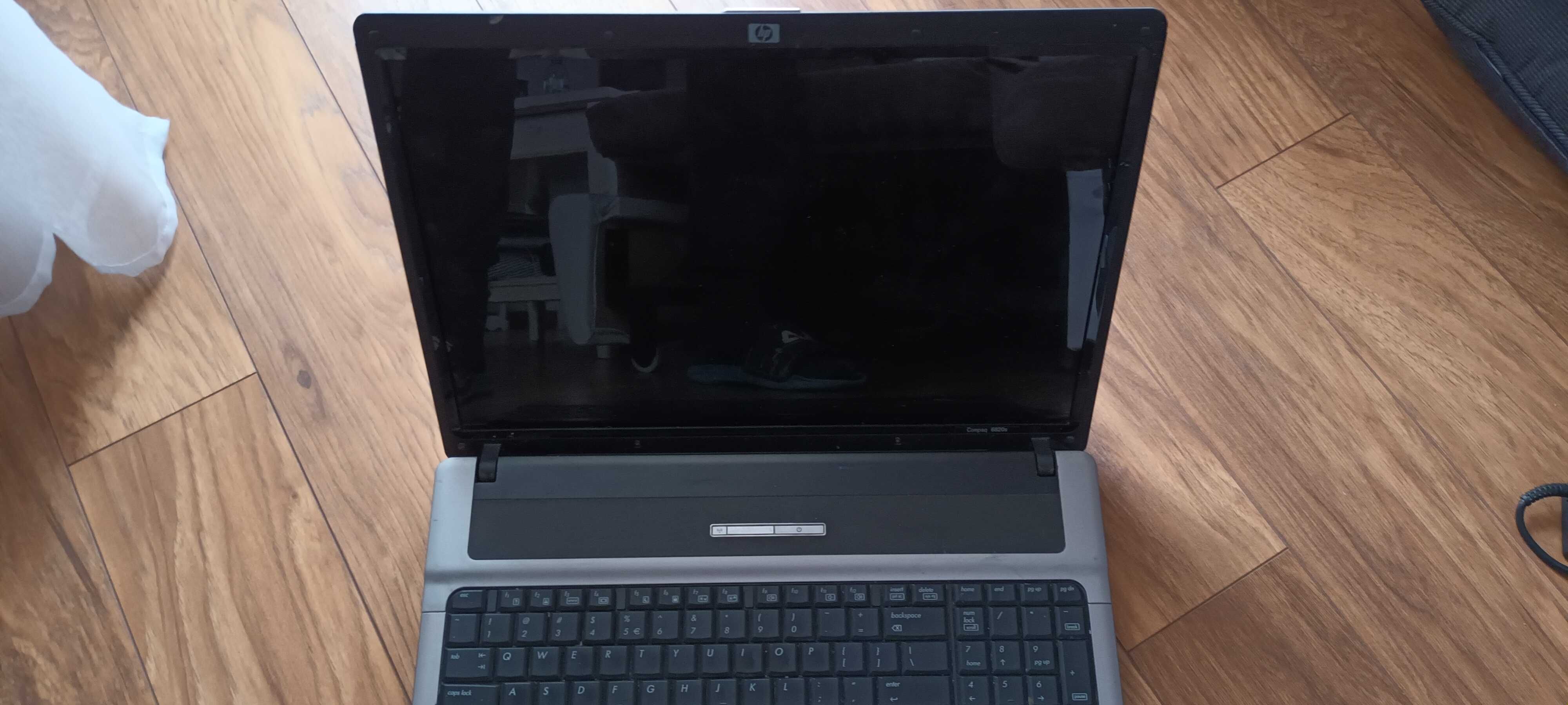 Laptop HP Compaq 6820s 17"