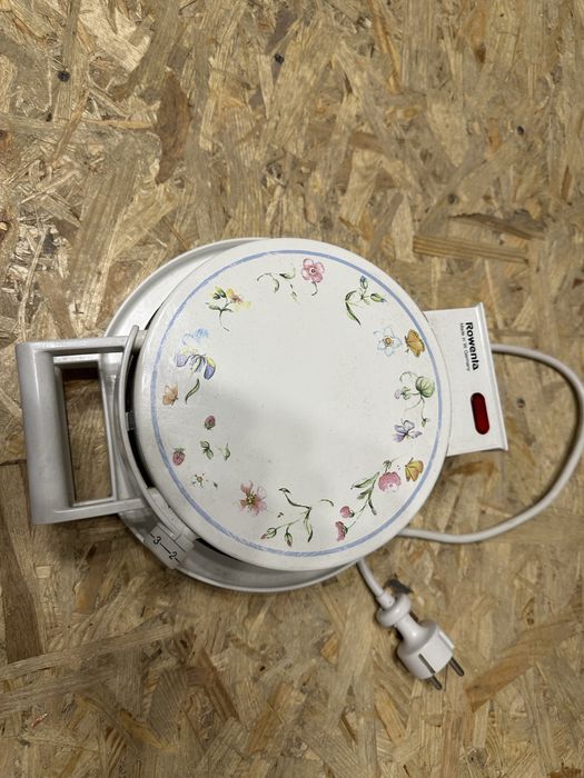 Електрична вафельница