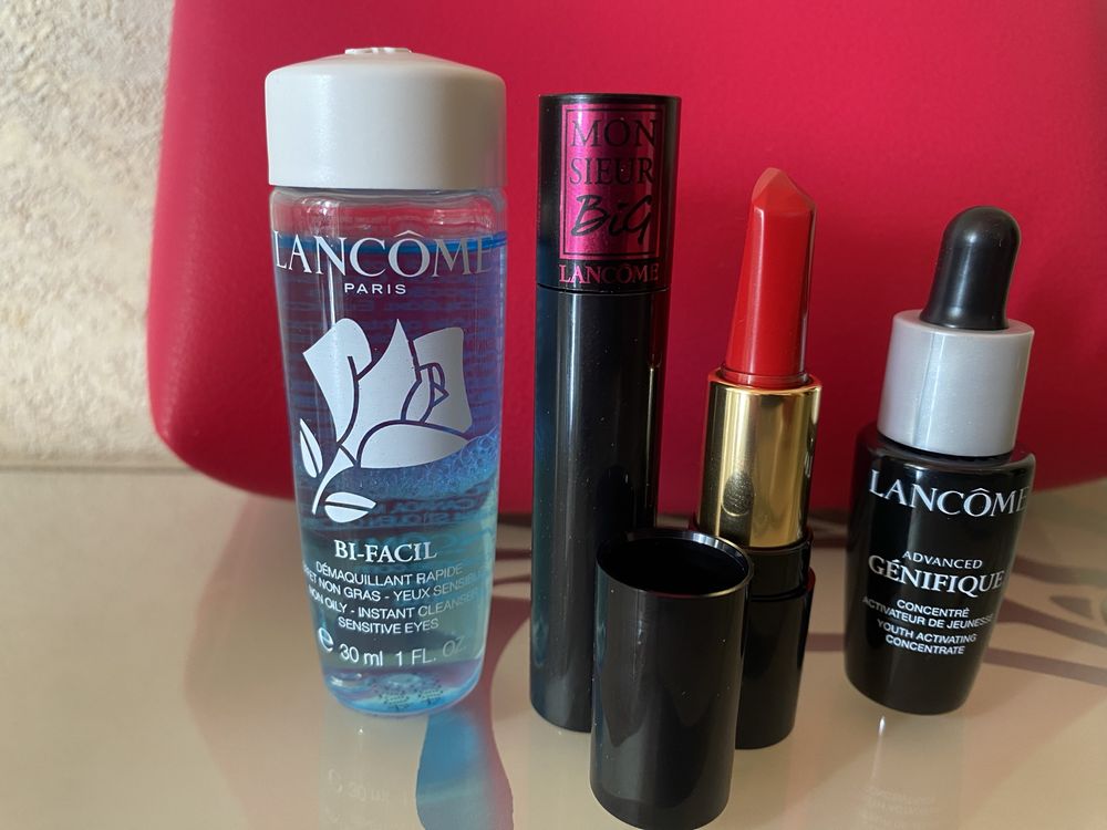 Lancome косметичка з наповненням нова