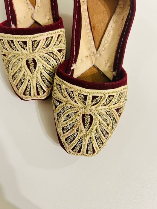 Тапочки туфельки східні кебіс