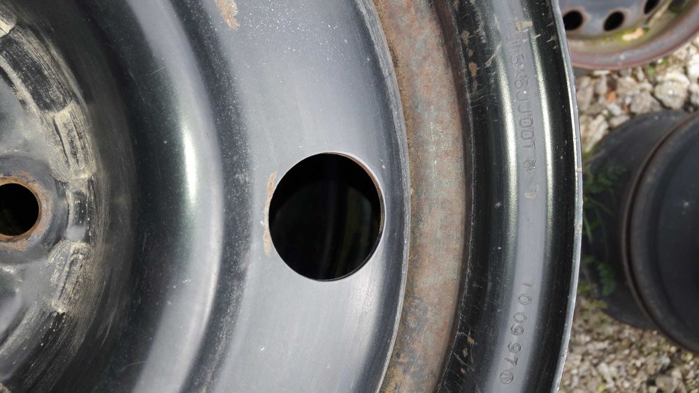 Диски сталеві колісні Subaru R15 диски Субару металеві