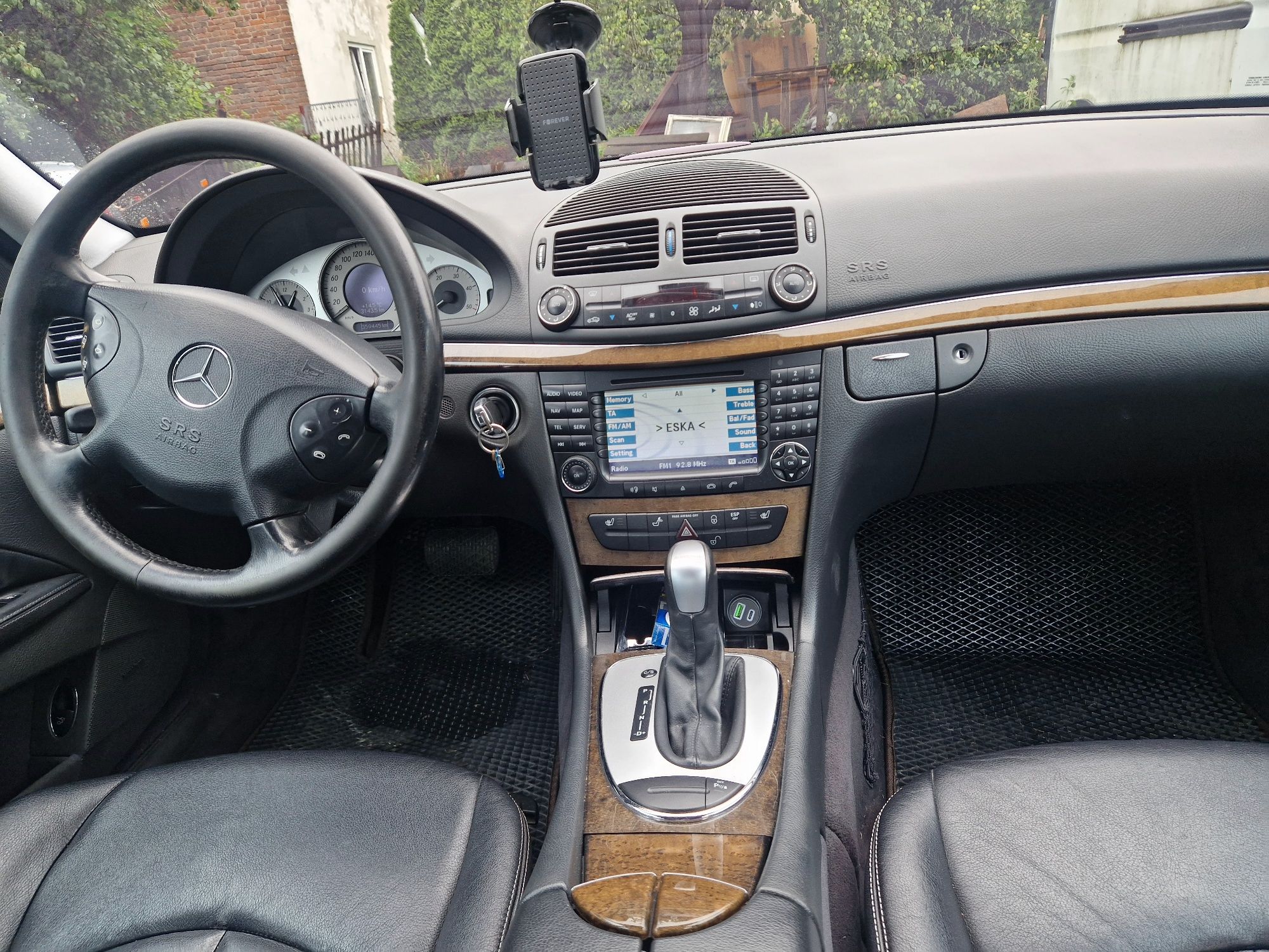Mercedes Benz E klasa W211  3.2 CDI Avantgarde