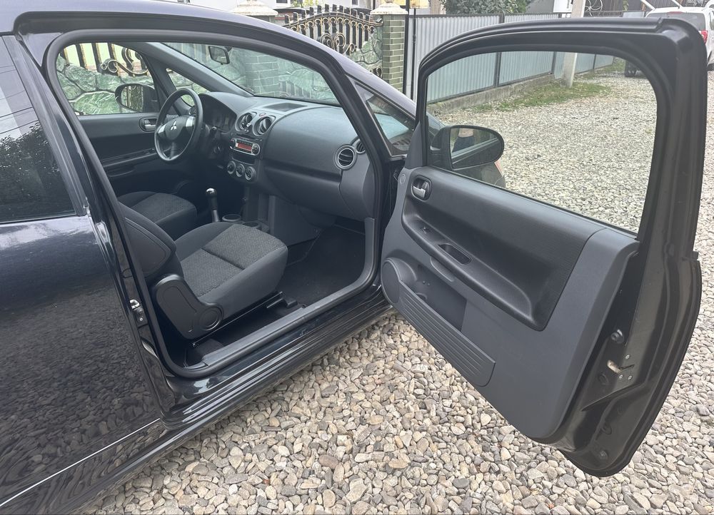 Mitsubishi Colt 2010