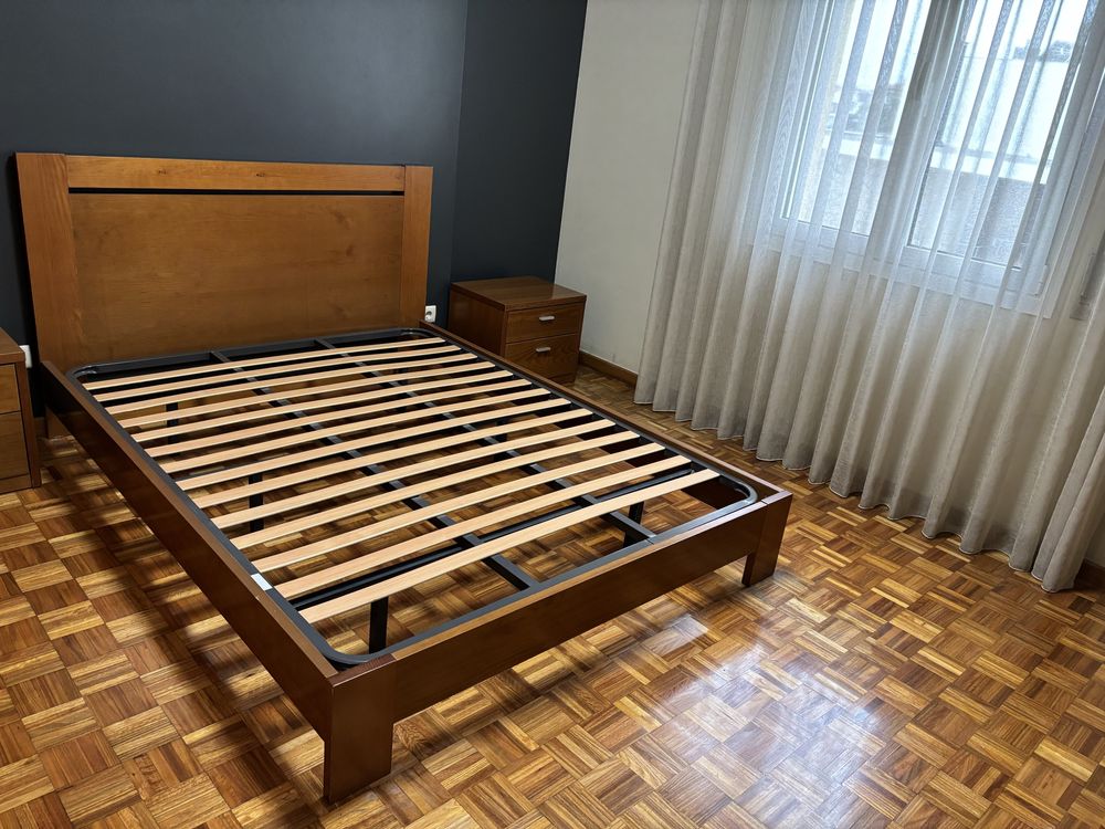 Conjunto - Cama Casal com Mesinhas