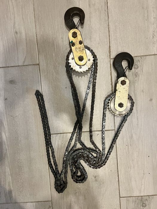 Wciągarka łańcuchowa – dźwig warsztatowy, sprawna, udźwig ok. 0,5–1T