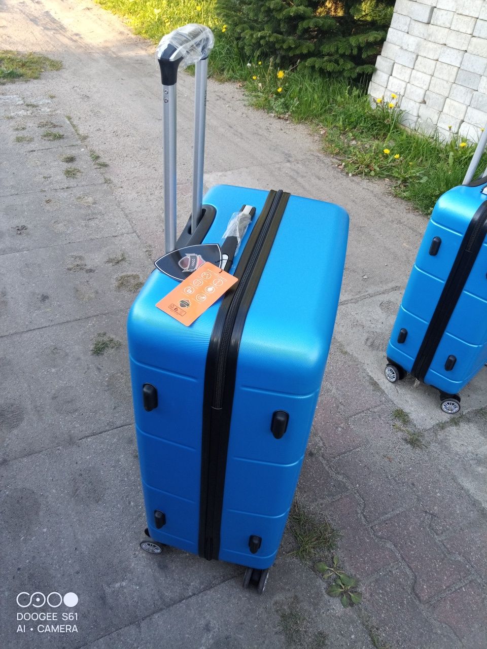 Nowa duża walizka podróżna ABS na czterech kółkach obracanych 360 st