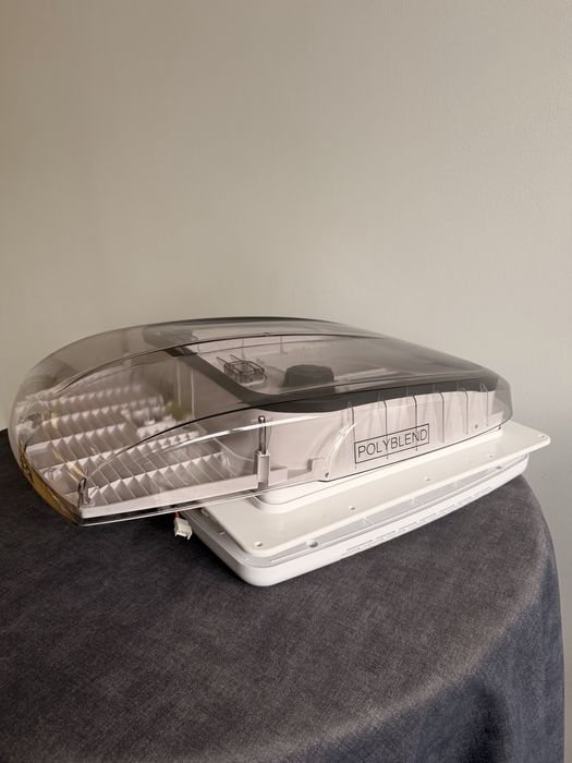 NOWY Wentylator do kampera przyczepy kempingowej PLUSFAN 40x40 CM