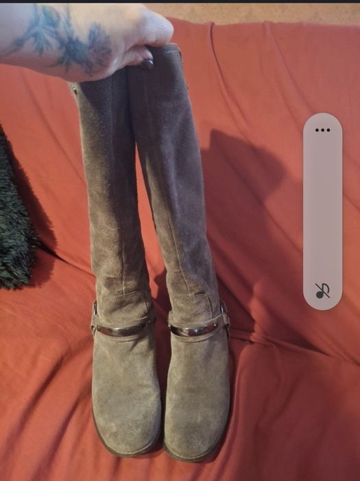 Чоботи з натуральної замші