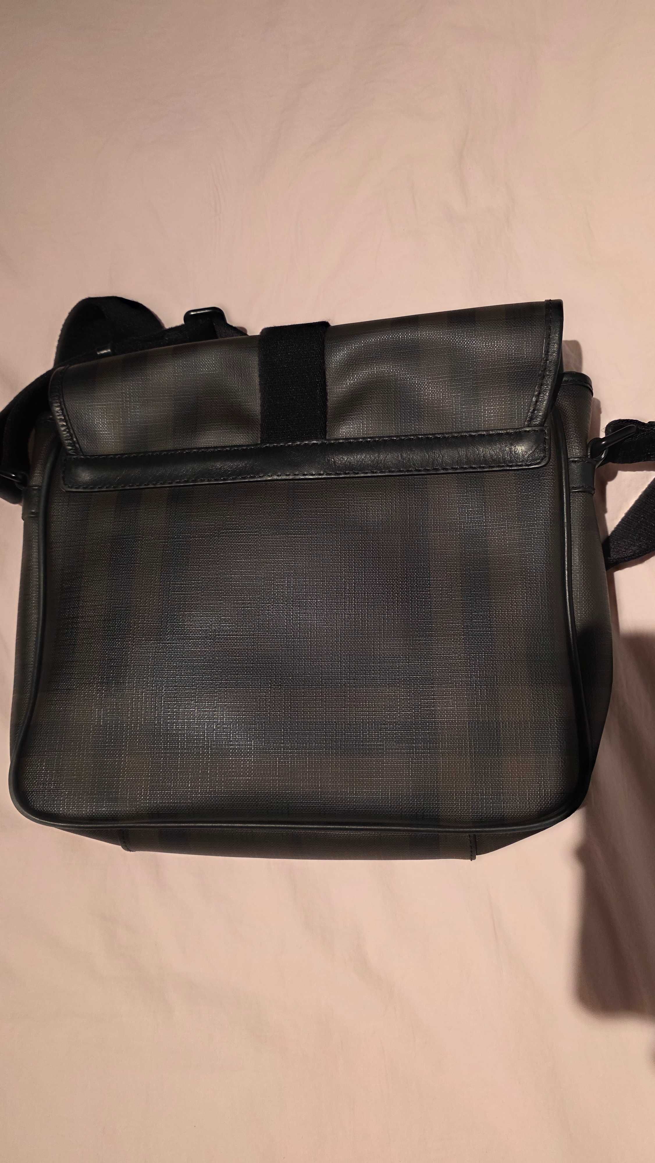 Burberry skórzana Torba listonoszka