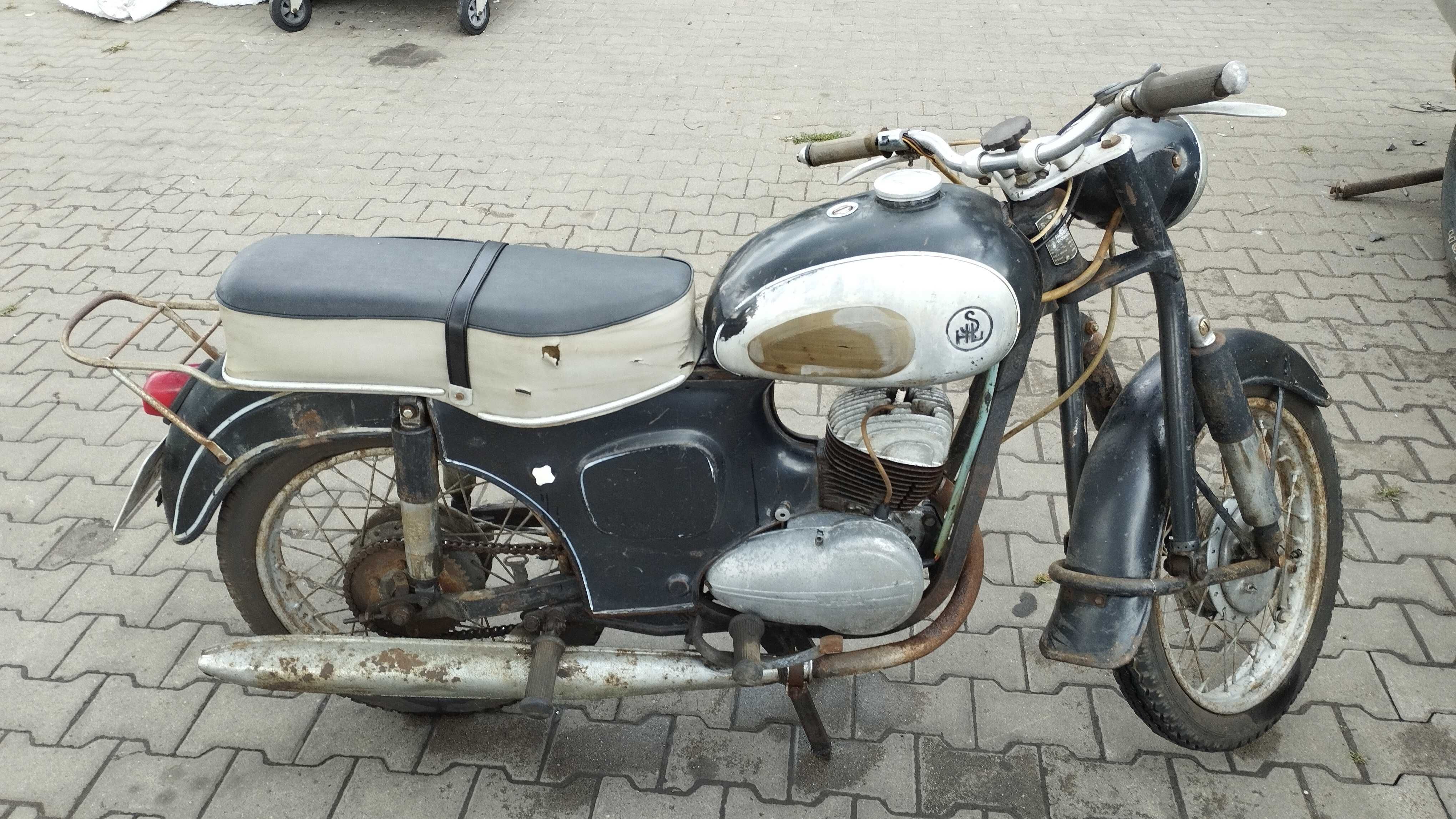 SHL M11  175 zarejestrowana