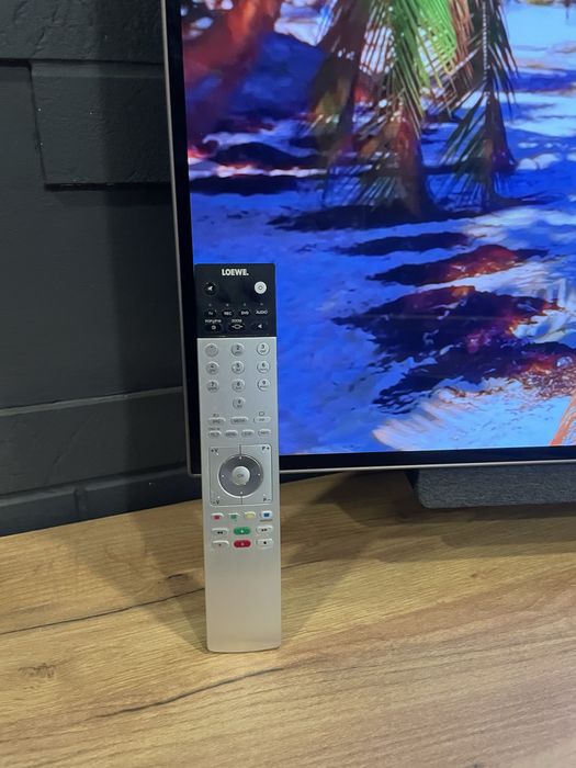 Телевізор Loewe OLED 55 Smart tv
