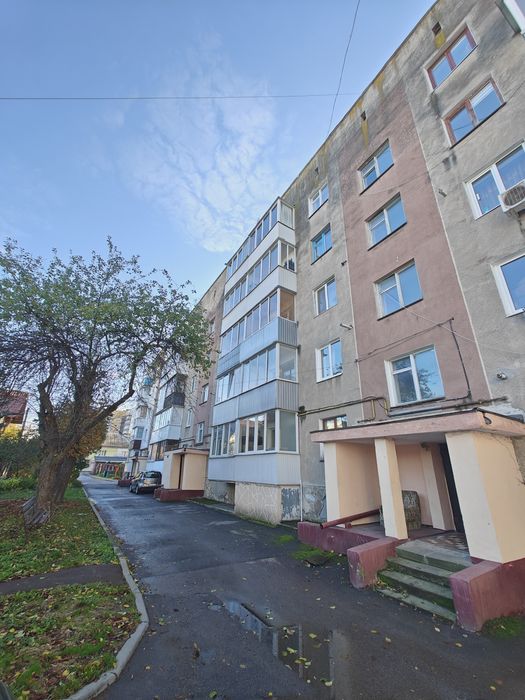 Продаж 3 кімнатна. Вул. Новий Світ