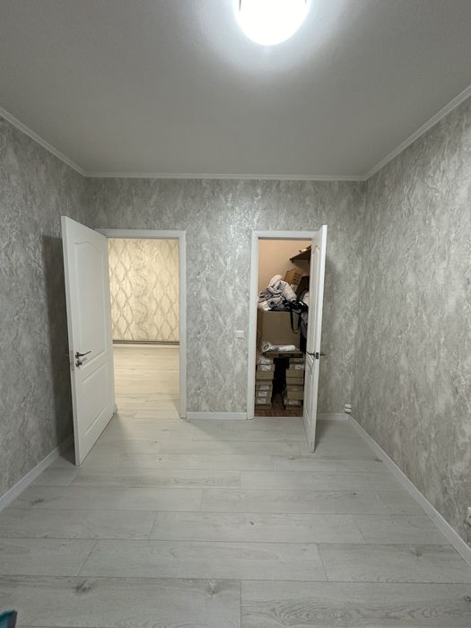 2- кімнатна квартира з ремонтом і лічильником на тепло!