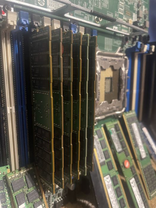 Продам материнскиее плати на компютер