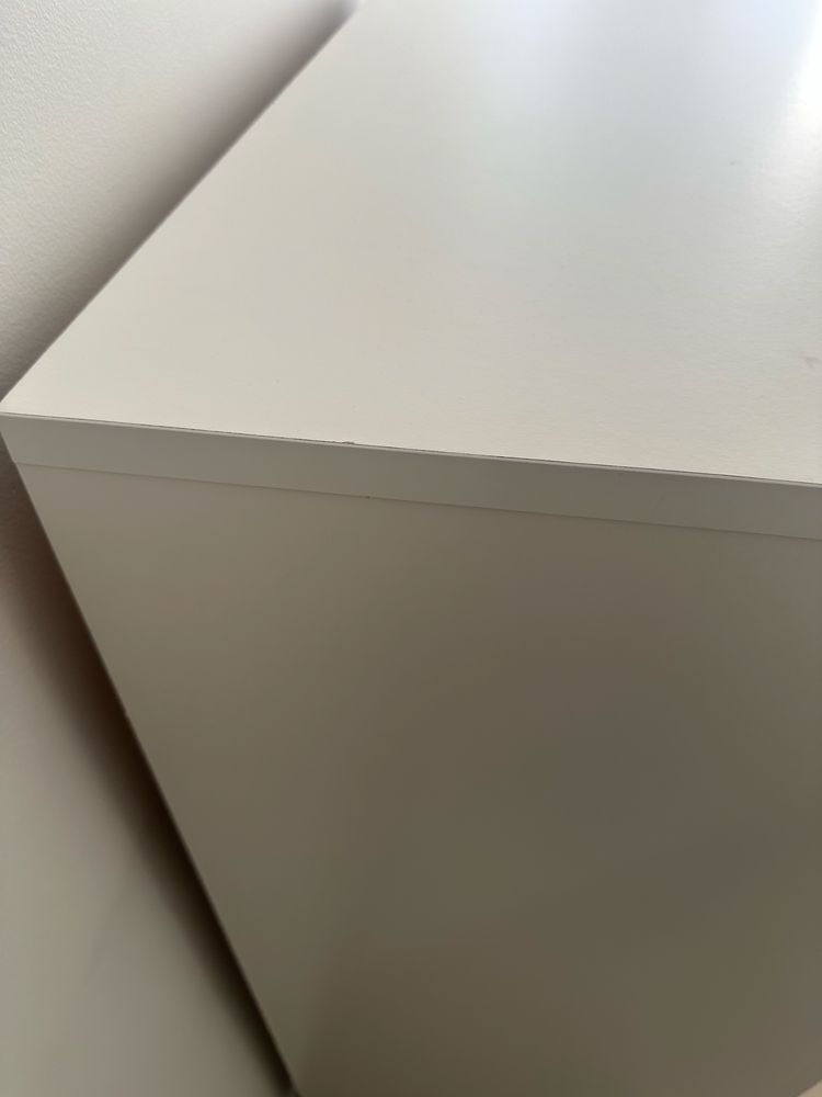 Cómoda branca com 6 gavetas da marca IKEA - Mealhada