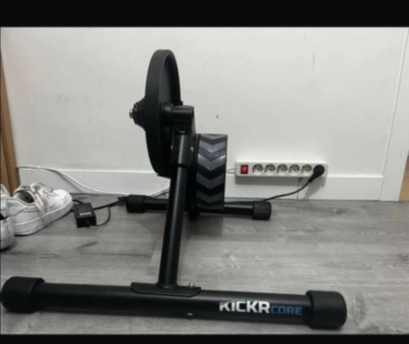 Wahoo Kickr Core - Impecável