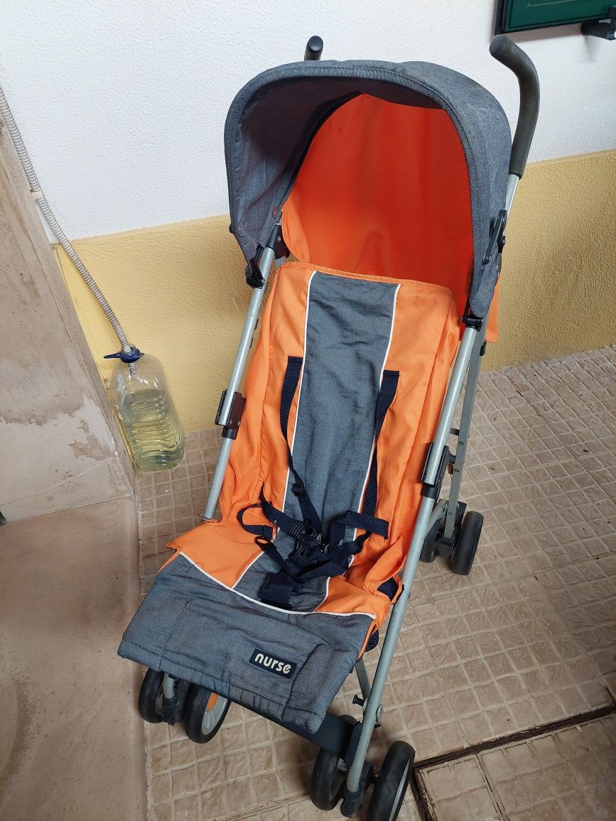 Vendo Cadeira de bebé + carrinho de bebé.