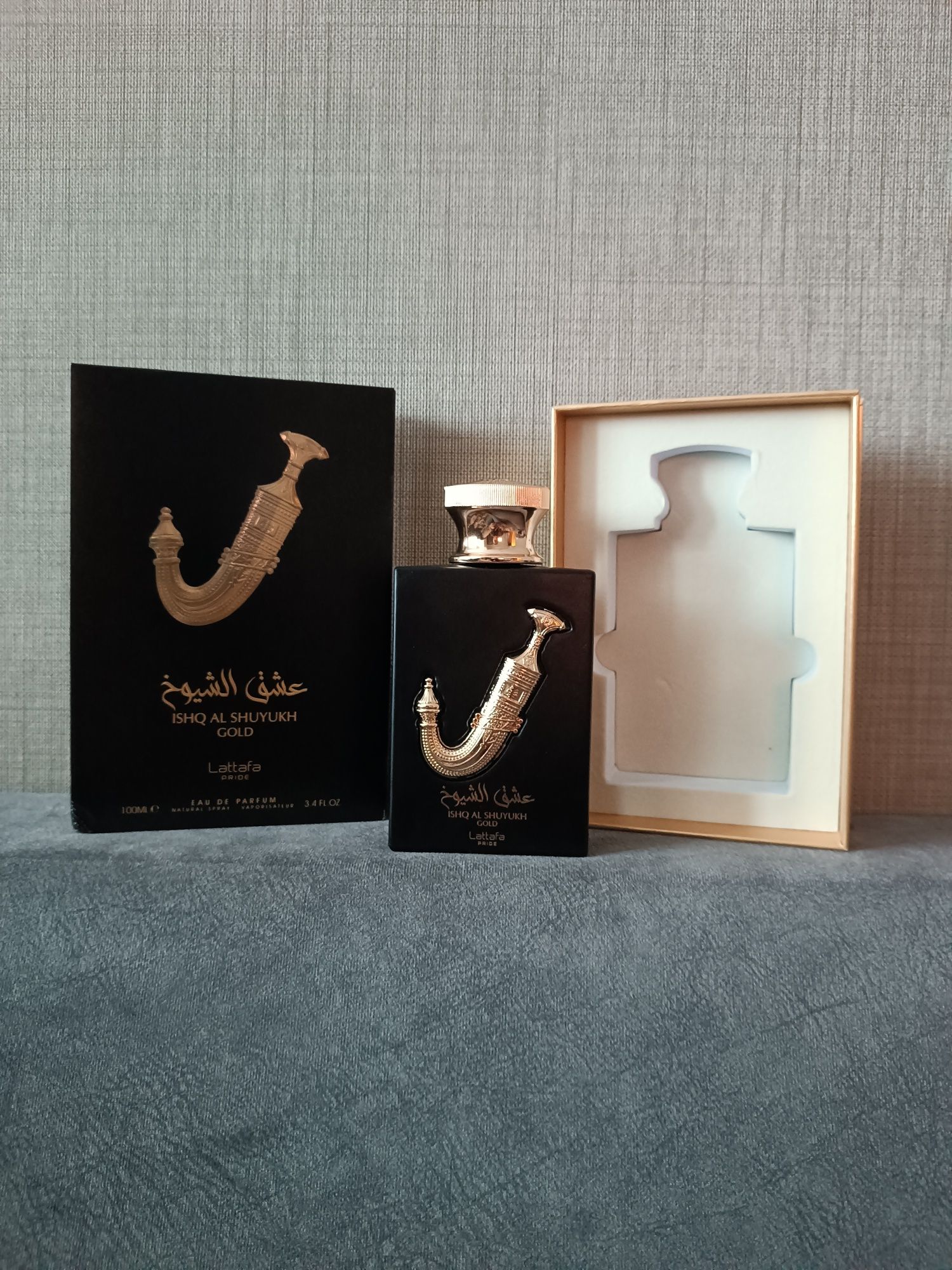 Lattafa ISHQ al SHUYUKH GOLD 100ml. Клон Rosendo Mateu N5