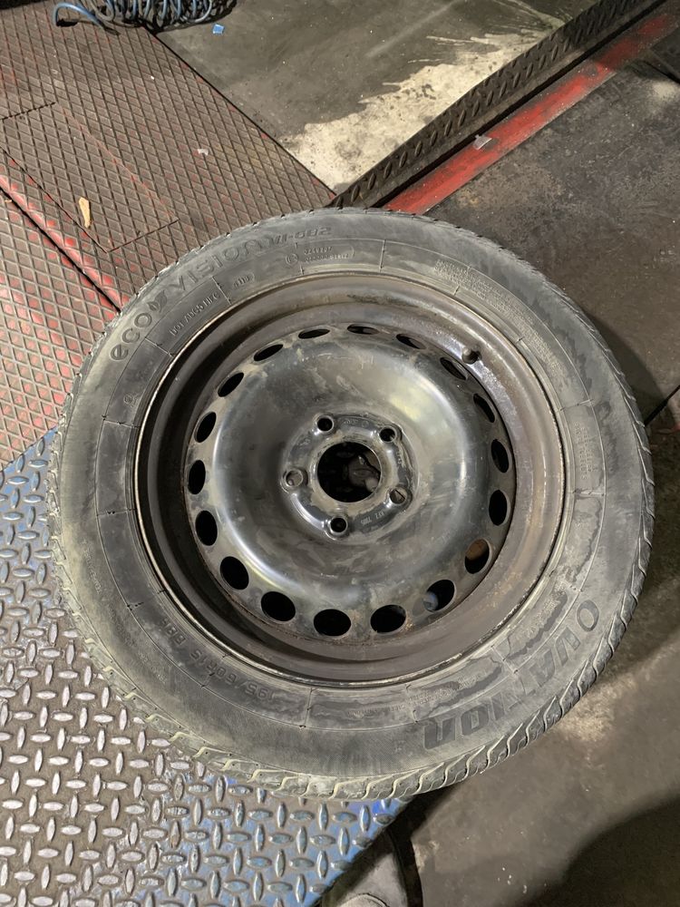 Pneu Ovation 195/60 R15
