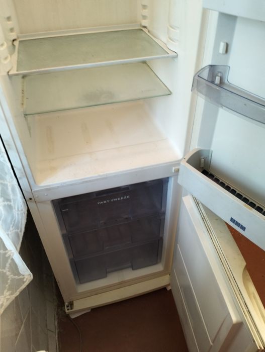 Продам холодильник снайге