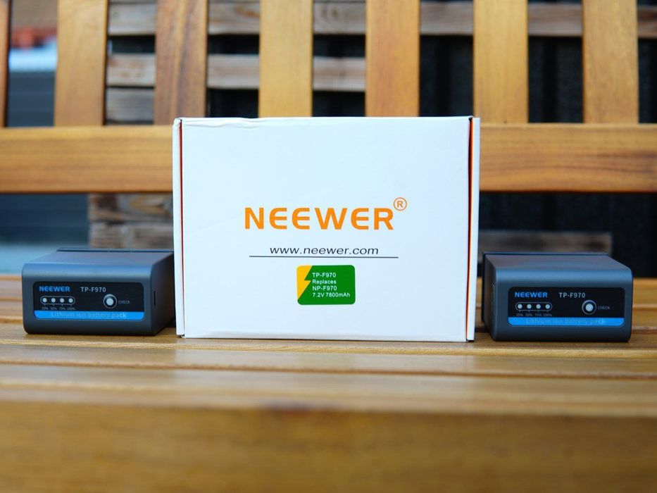 Комплект аккумуляторов Neewer TP-F970 7800 мАч — 2 батареи для камер