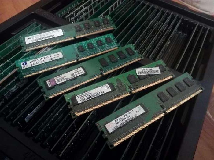 Memória RAM DDR2 1GB (Várias frequencias 800Mhz, 667Mhz,)