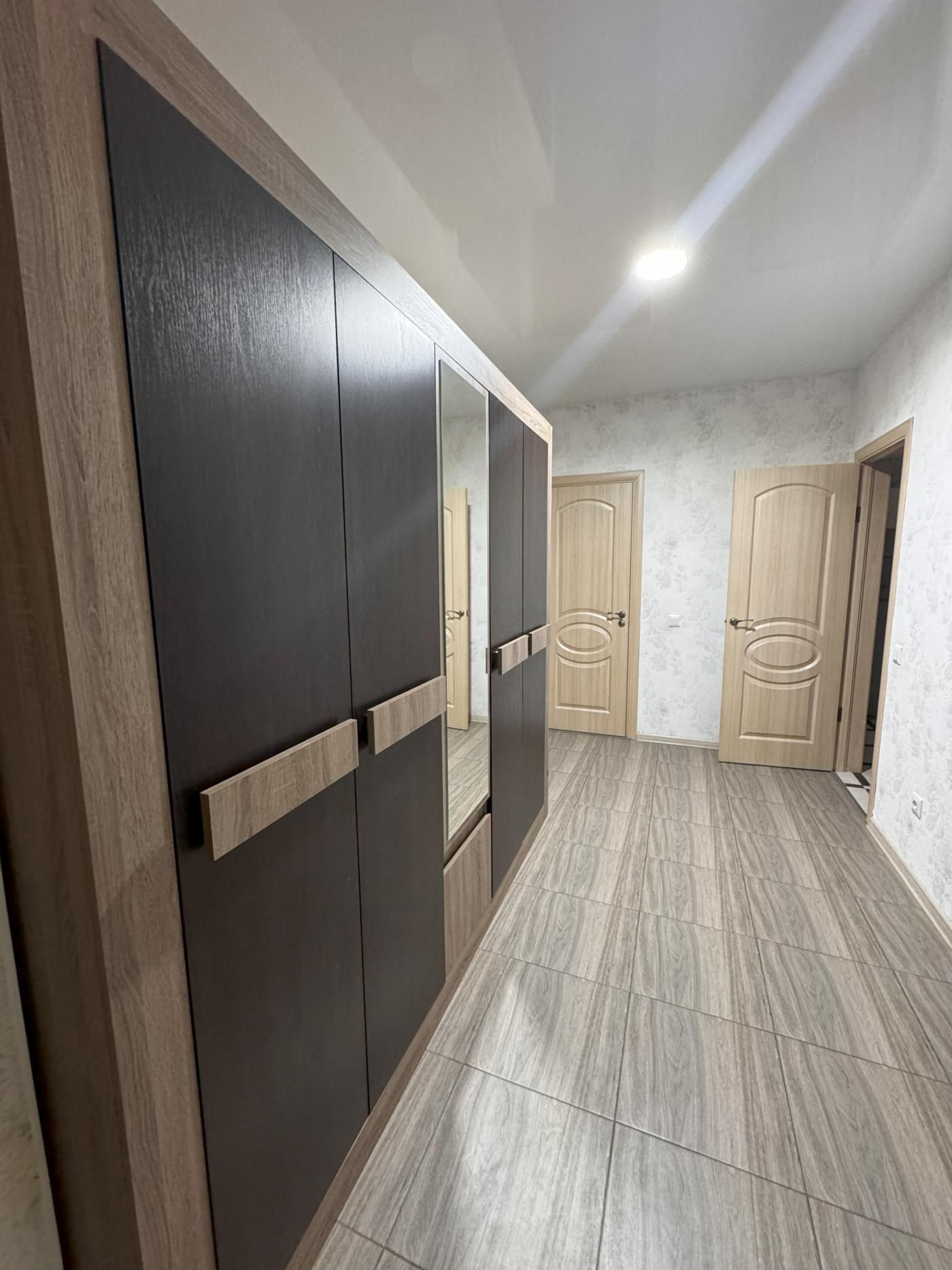 Продам 2- кімнатну квартиру від власника ЖК « Сонячний»