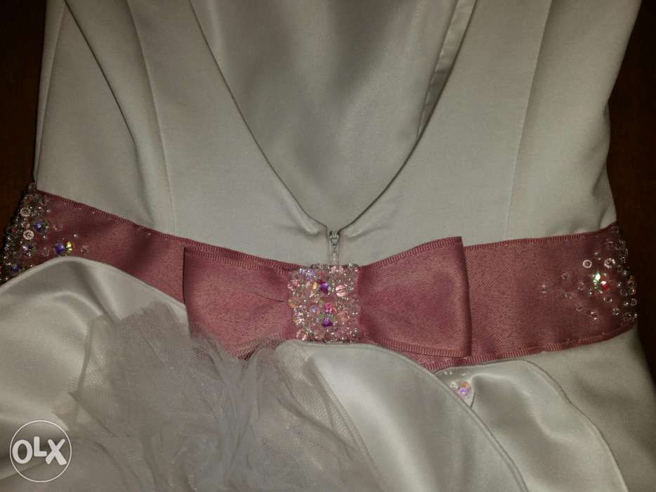 Suknia ślubna swarovski odkryte plecy