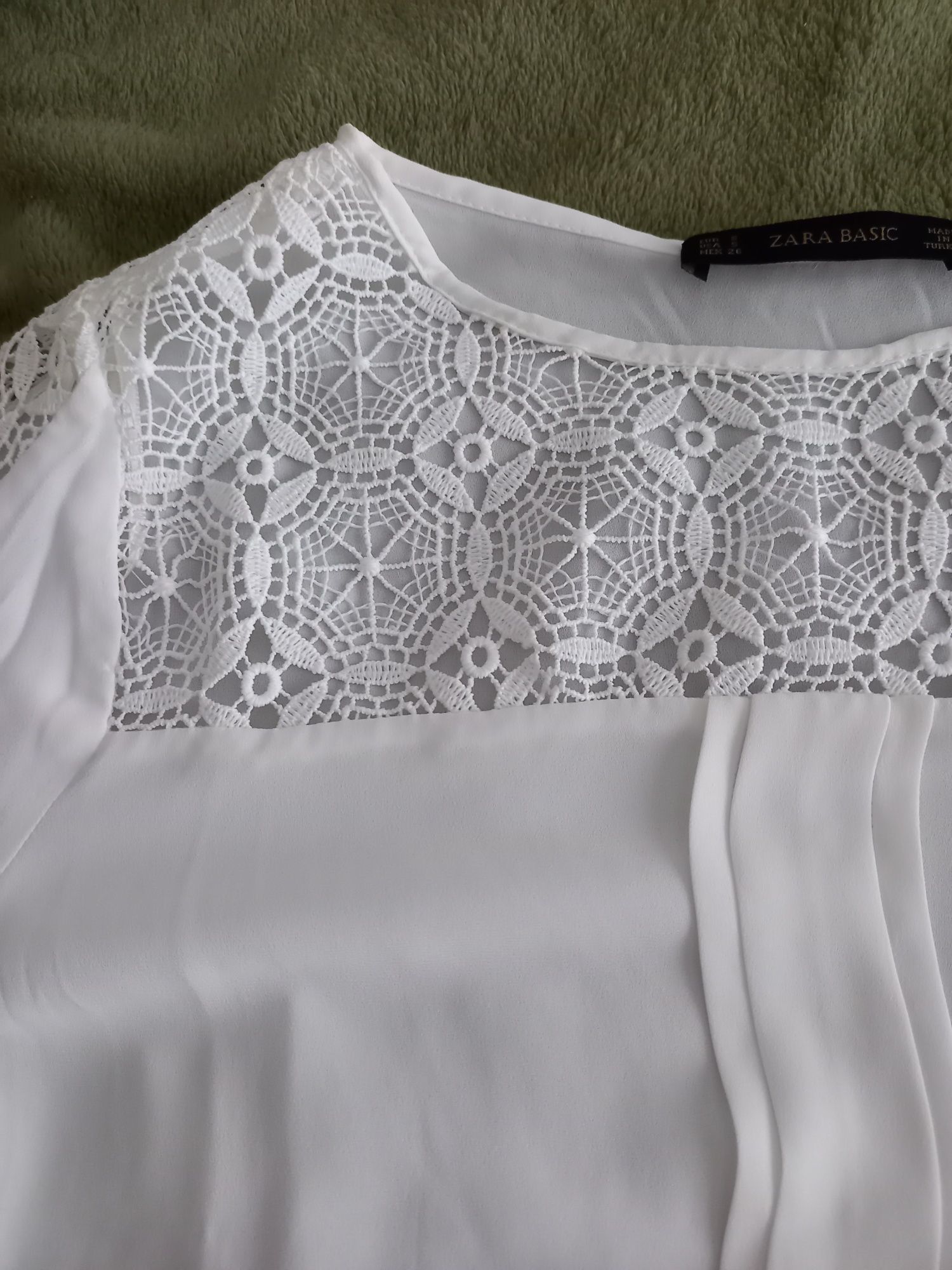 Blusa branca da Zara, tamanho S, nunca usada