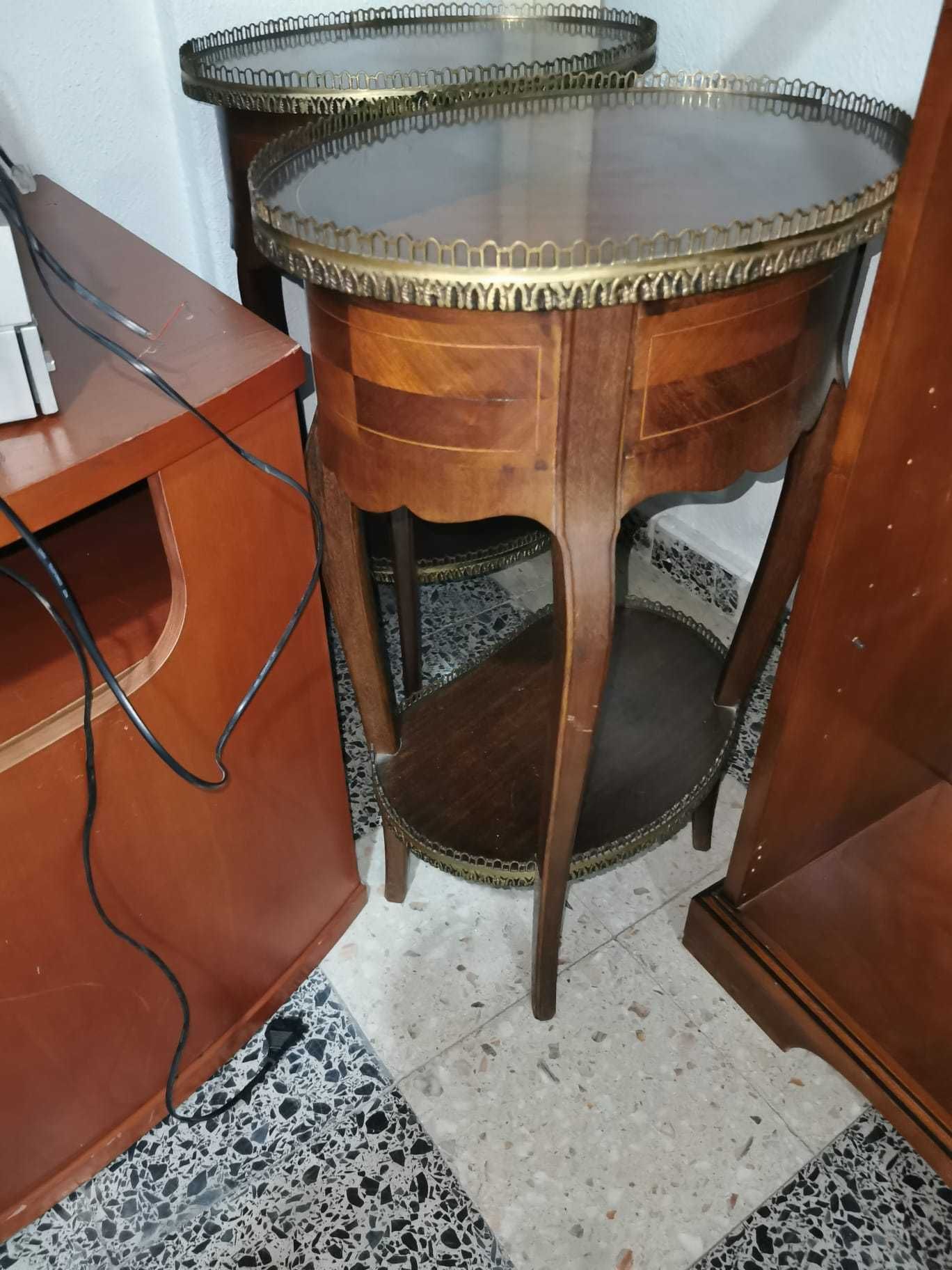 Móveis diversos de sala em bom estado