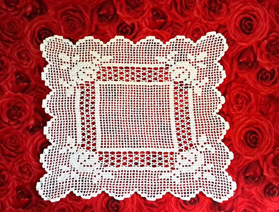 Três Naperons em croché