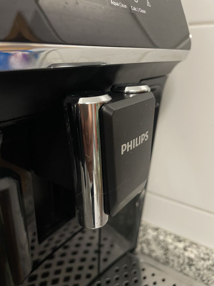 Máquina de Café Automática PHILIPS EP2221/40