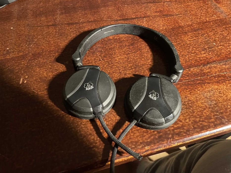 Słuchawki AKG na części (K518 DJ, K618DJ, K495 NC)