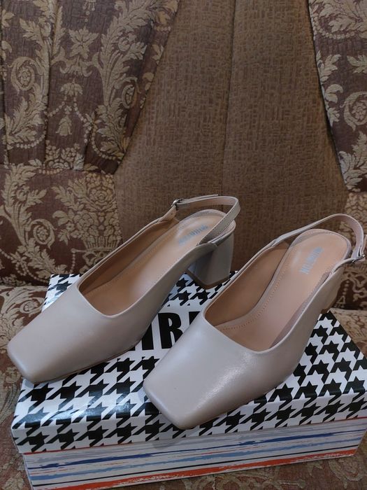 Класичні туфлі, miraton