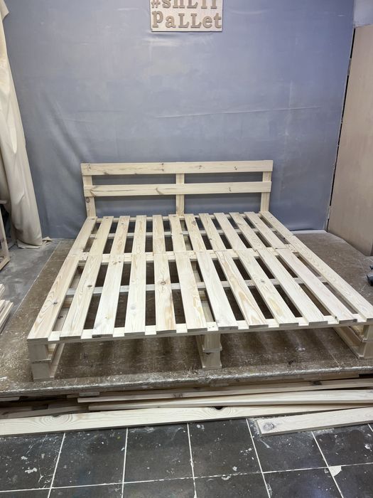 Ліжко/кровать в стилі піддонів loft