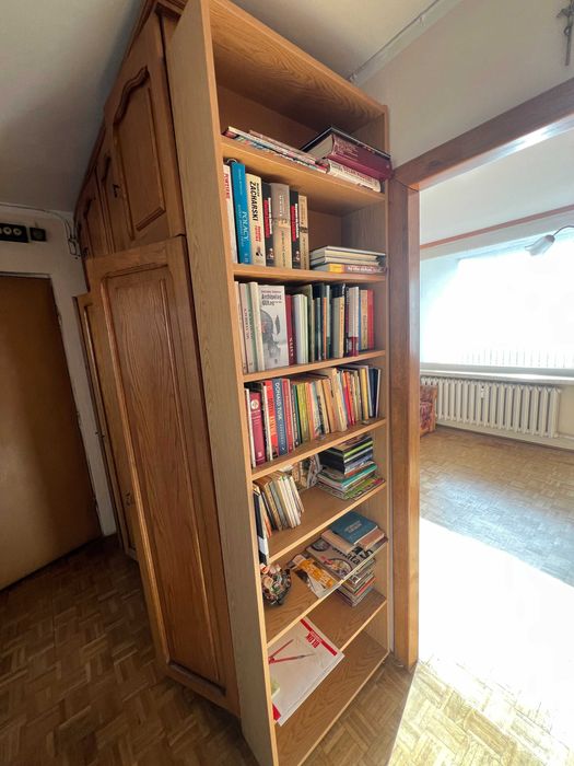 Kanapa oraz szafa do oddania za darmo