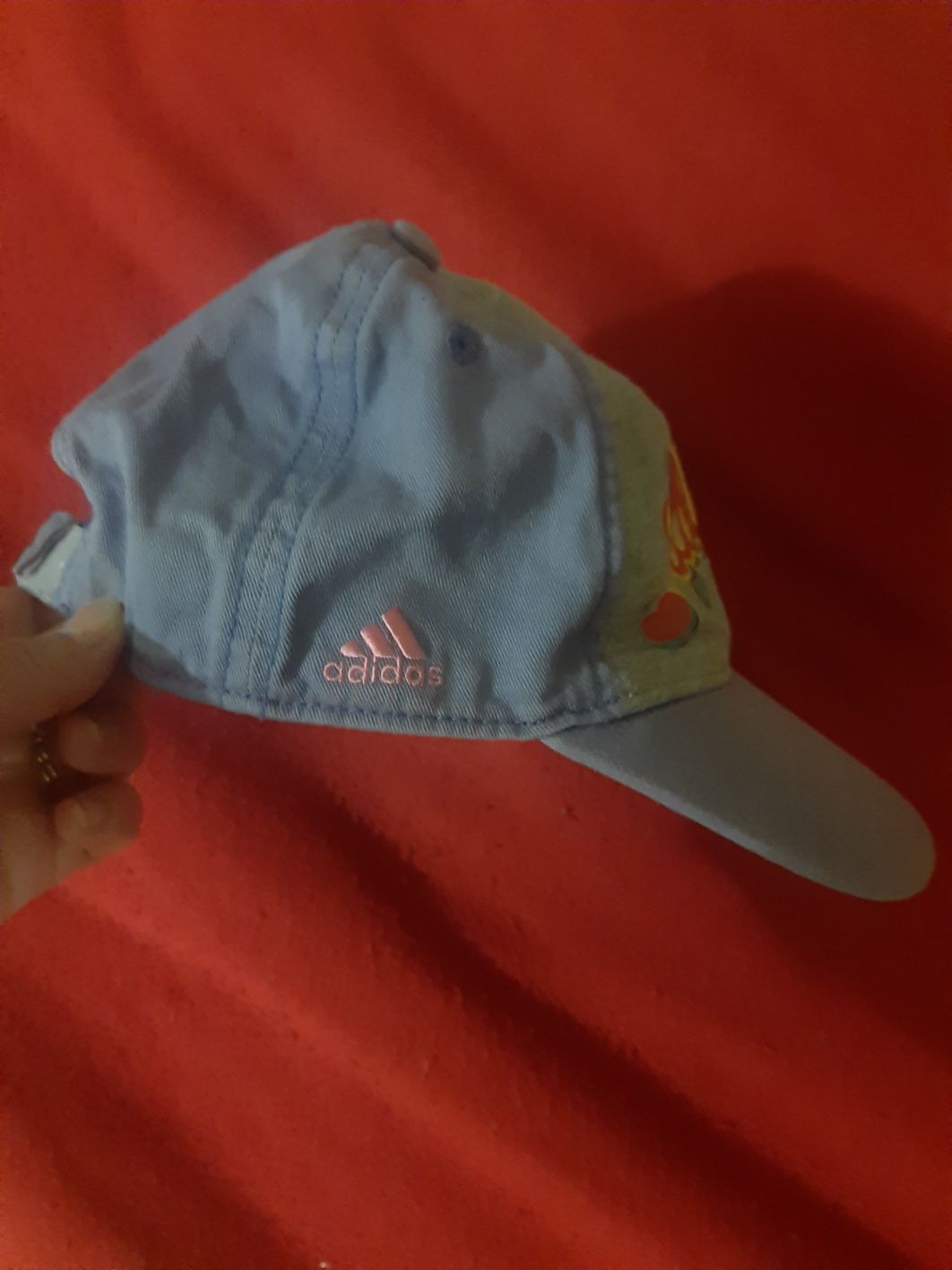 Продам  бейсболку " Adidas"
